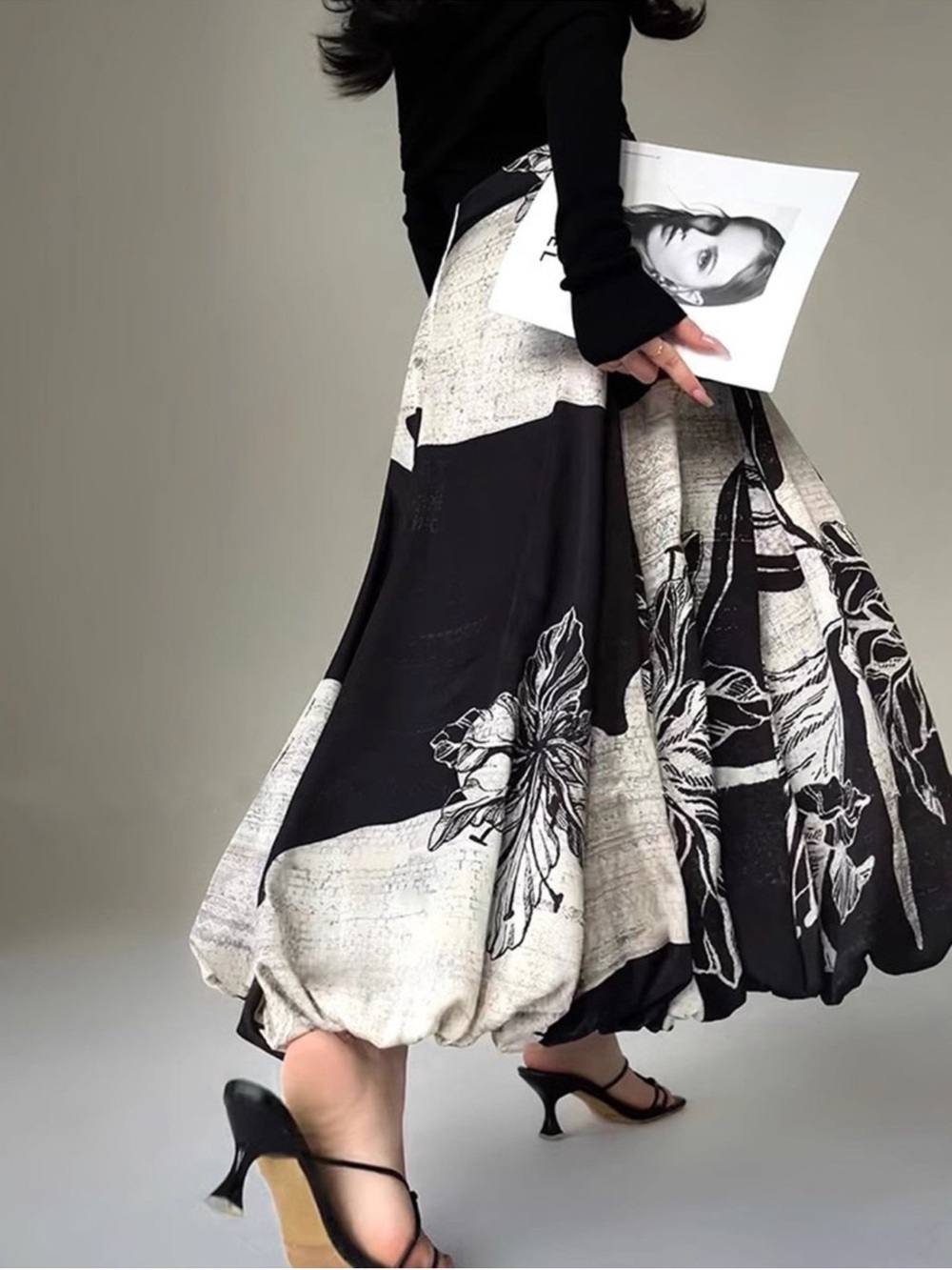COMMENSE Bud Waist Side-Zipper Black White Floral Midi Skirt NWT Size Small - Picture 4 of 9